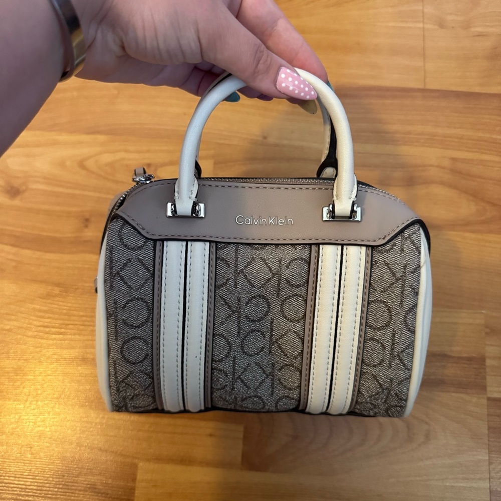 Calvin Klein Mauve and Cream Crossbody Satchel Barrel Bag